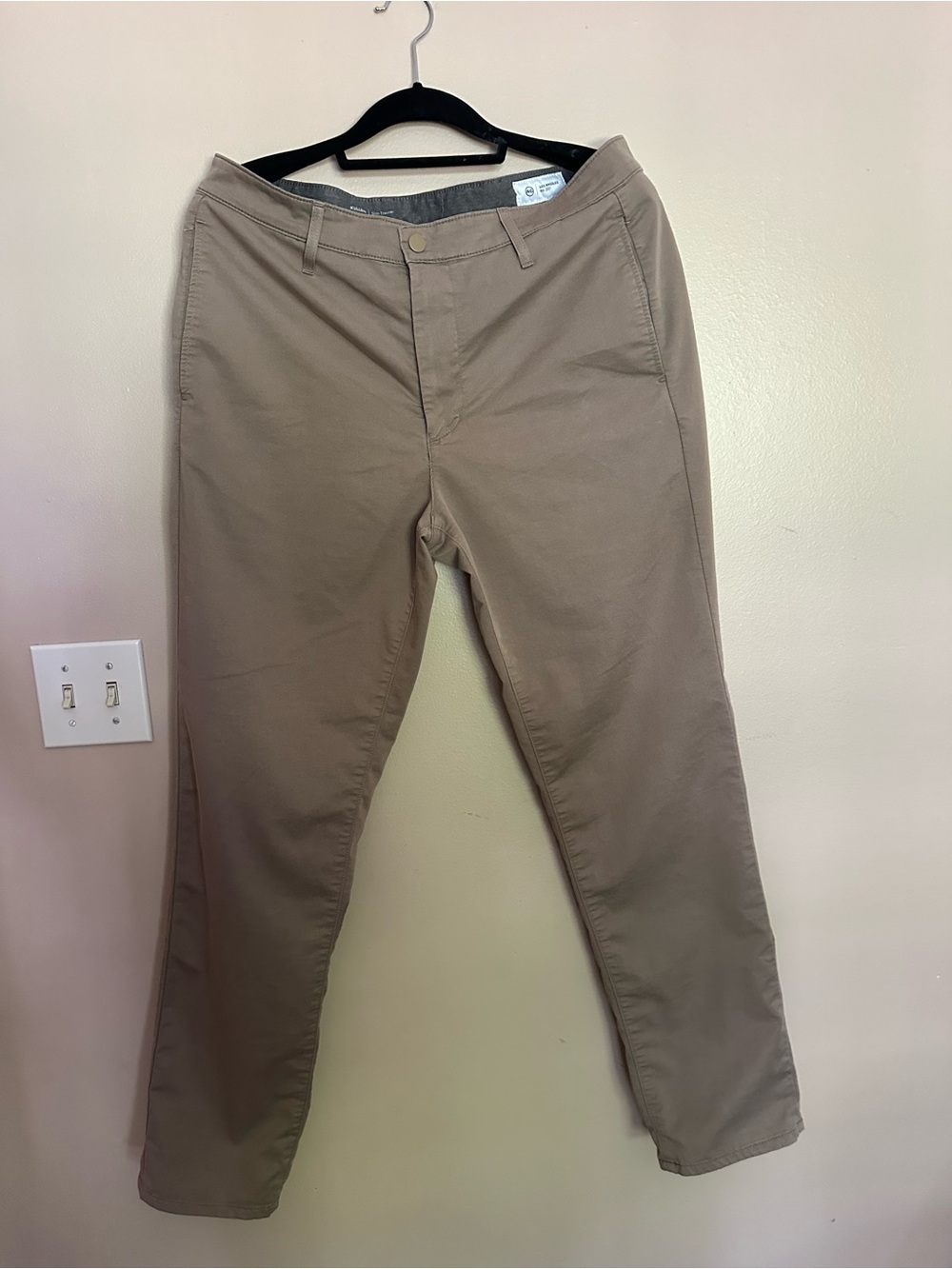 Ag Adriano Goldschmied Slim Straight Khaki Chinos